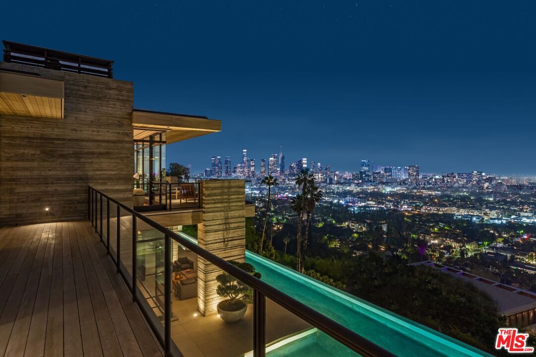 Exterior, Other, Skyline