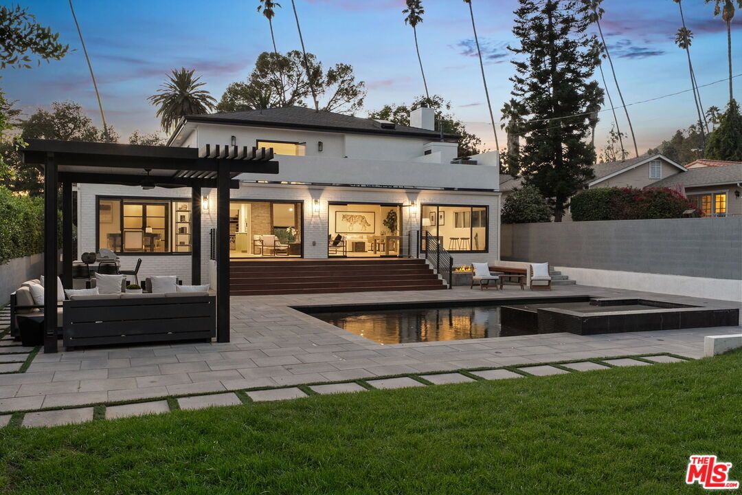 Backyard, Exterior, Pool