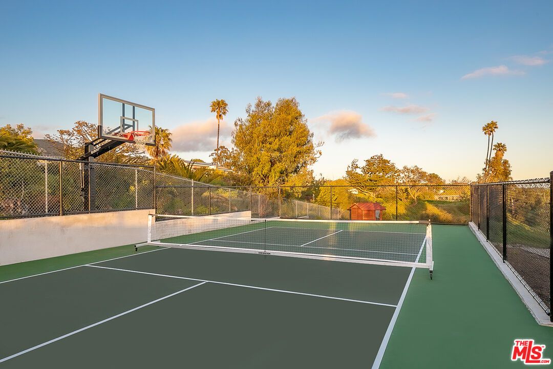 Exterior, Tennis Courts