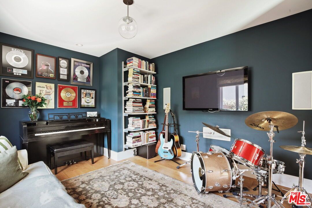 Interior, Piano, Wood Texture Flooring