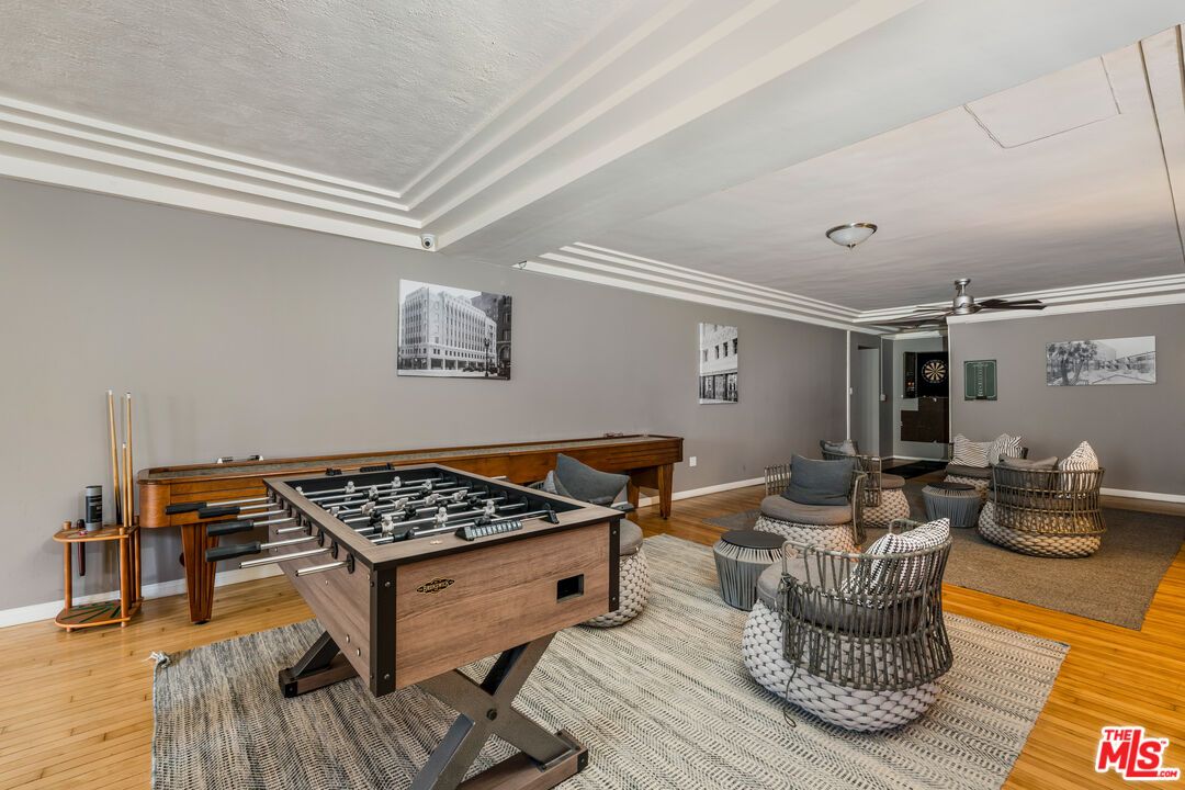 Game Room, Interior, Wood Texture Flooring