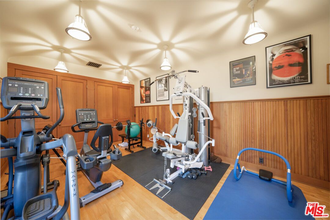 Fitness Equipment, Interior