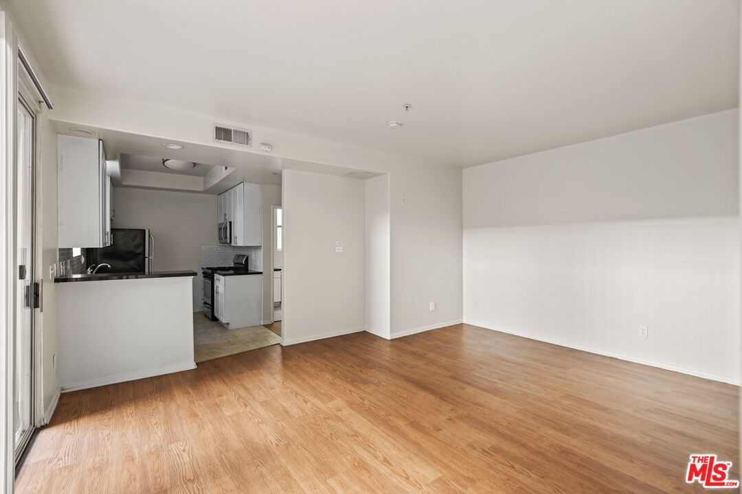 Empty room, Interior, Kitchen, Wood Texture Flooring