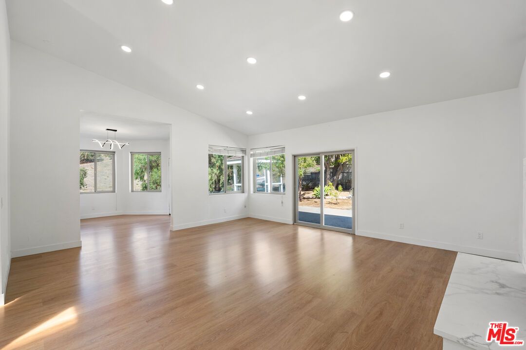 Empty room, Interior, Pendant Lights, Recessed Lighting, Wood Texture Flooring
