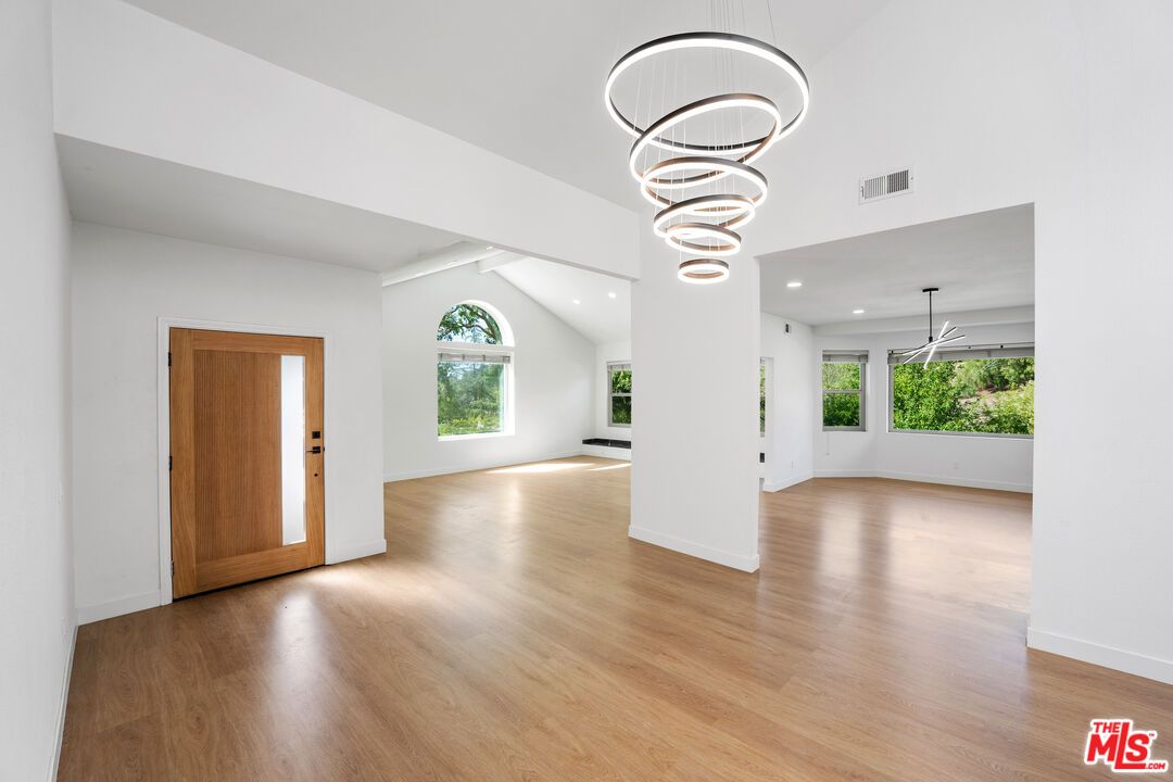 Empty room, Interior, Pendant Lights, Recessed Lighting, Wood Texture Flooring