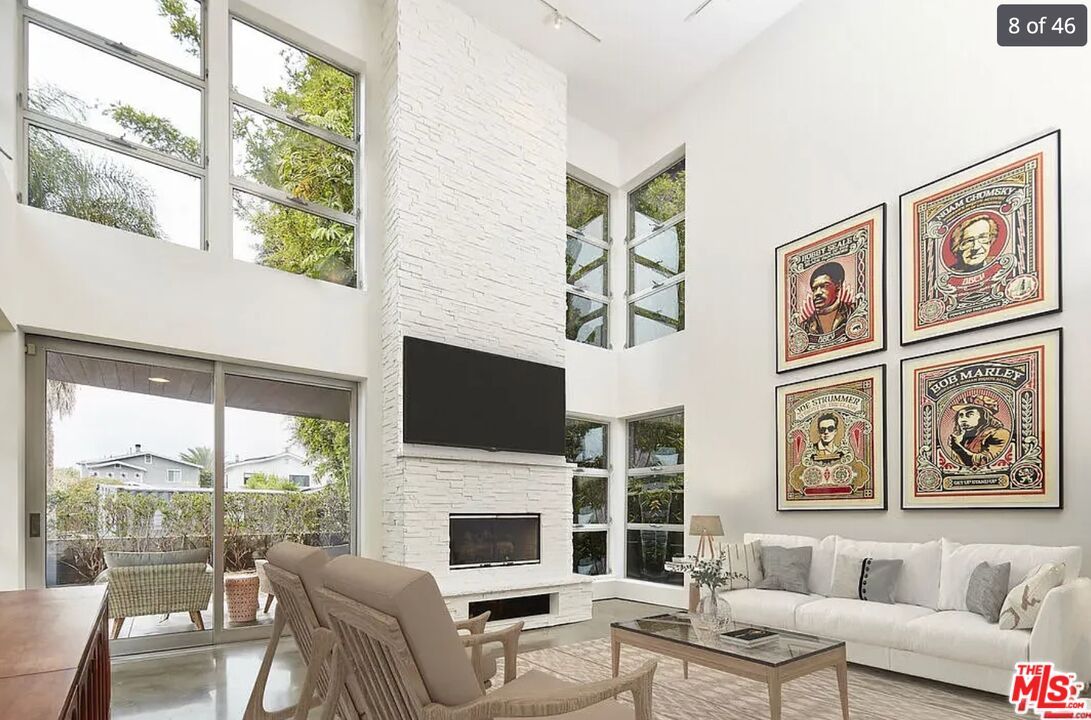 Fireplace, Interior, Living room