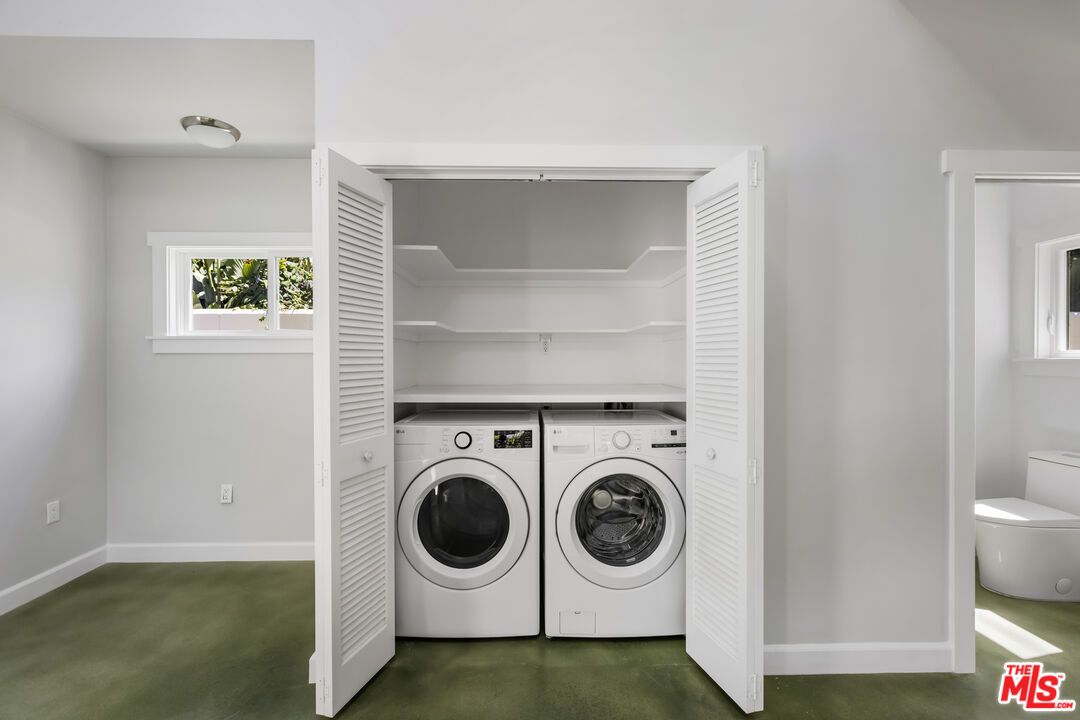 Interior, Utility Closets, Washer