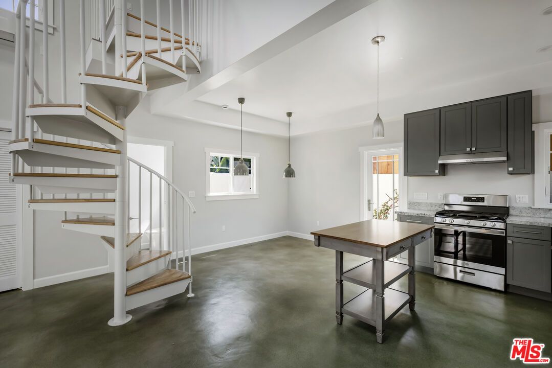 Interior, Kitchen, Pendant Lights, Stainless Steel Appliances