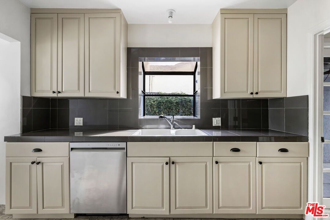 Interior, Kitchen, Tile Countertops