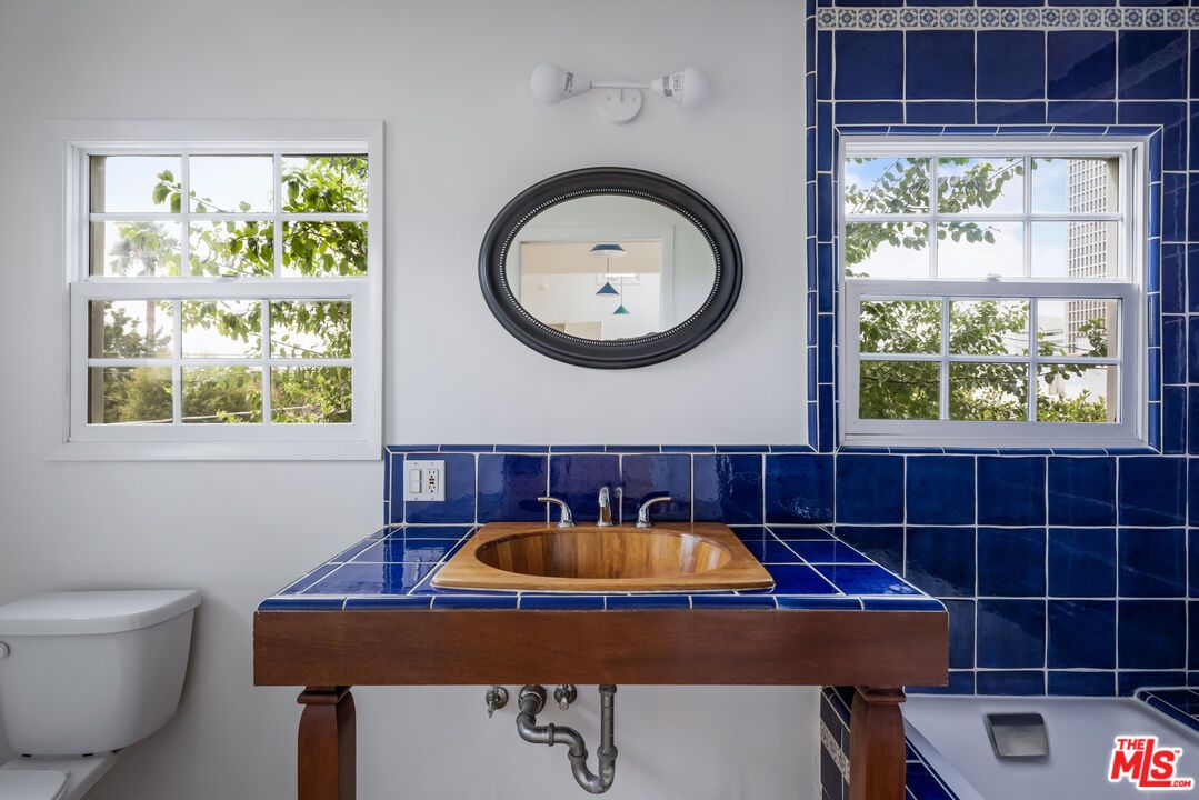 Bathroom, Interior, Tile Countertops