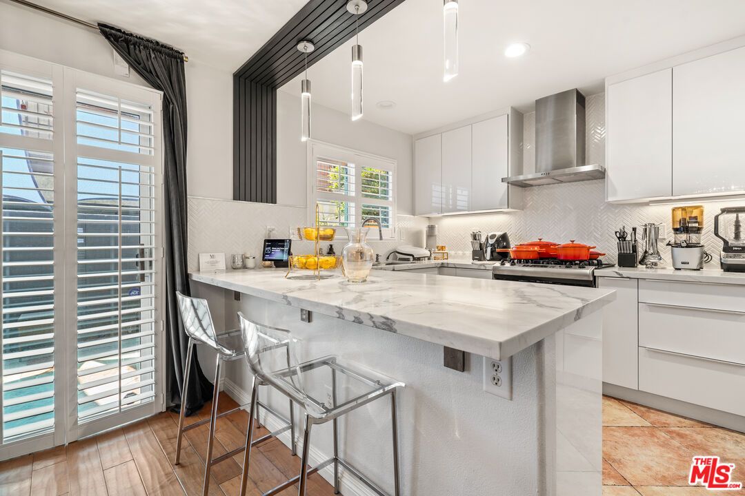 Interior, Kitchen, Pendant Lights, Recessed Lighting
