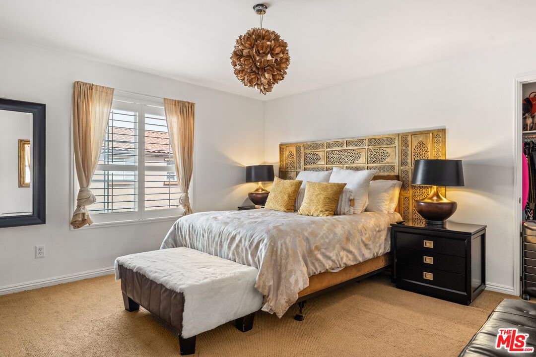 Bedroom, Chandelier, Interior