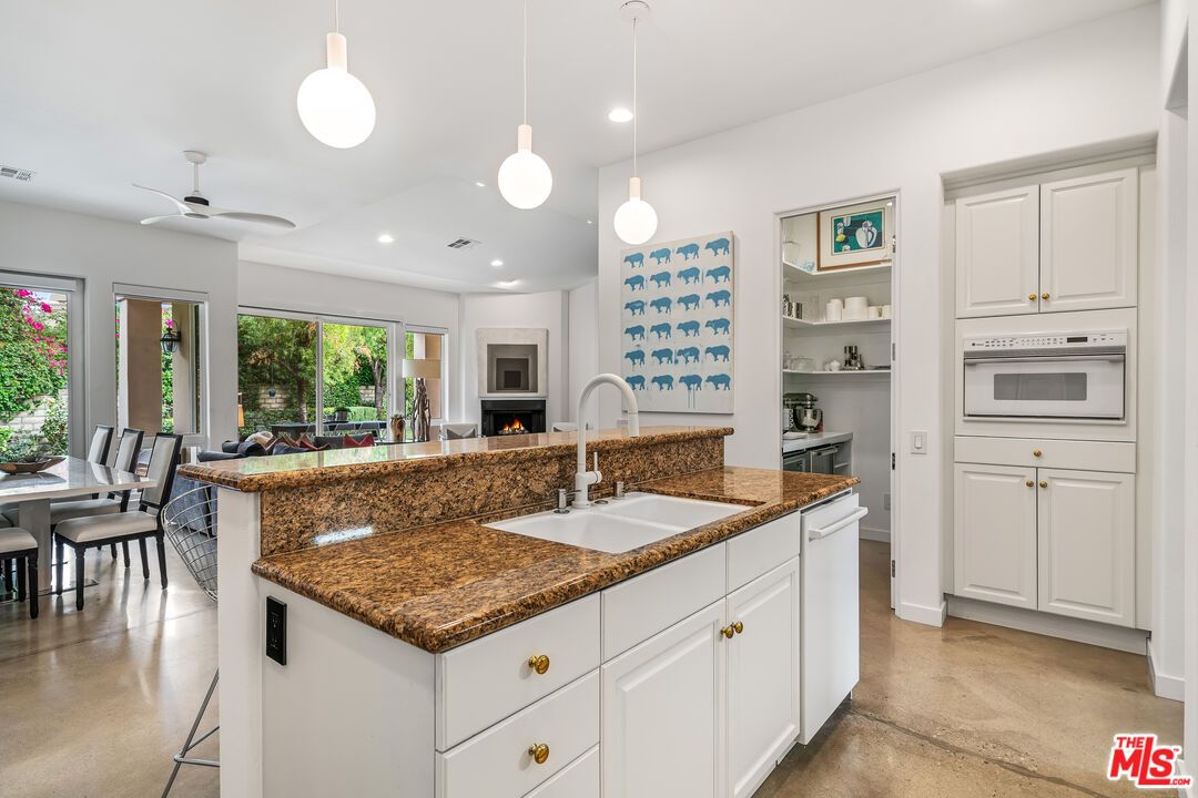 Dining room, Interior, Kitchen, Pendant Lights, Recessed Lighting