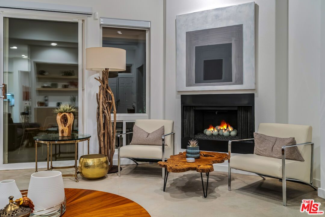 Fireplace, Interior, Living room, Recessed Lighting