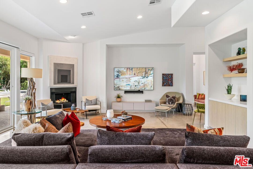 Fireplace, Interior, Living room, Recessed Lighting