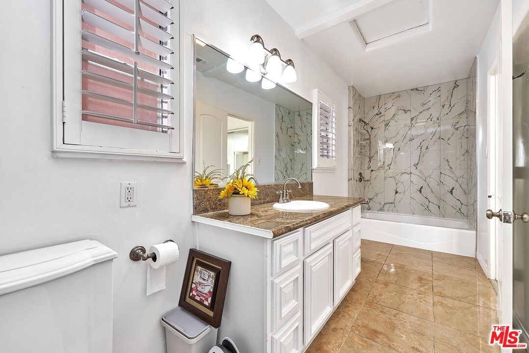 Bathroom, Interior, Marble Walls