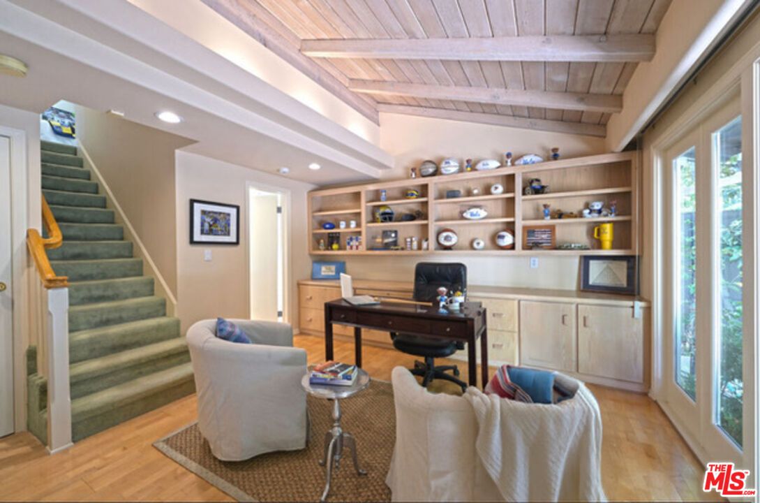 Home Office, Interior, Living room, Recessed Lighting, Wooden Beams, Wooden Ceilings, Wood Texture Flooring