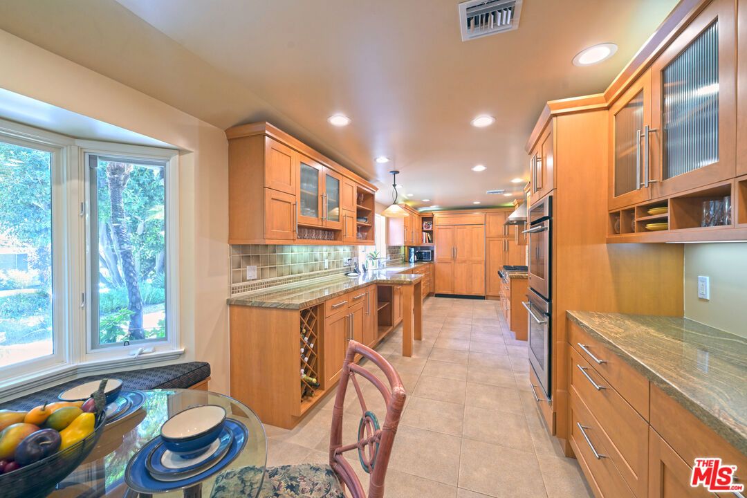 Interior, Kitchen, Pendant Lights, Recessed Lighting