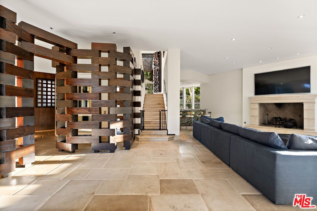 Fireplace, Interior, Living room, Recessed Lighting