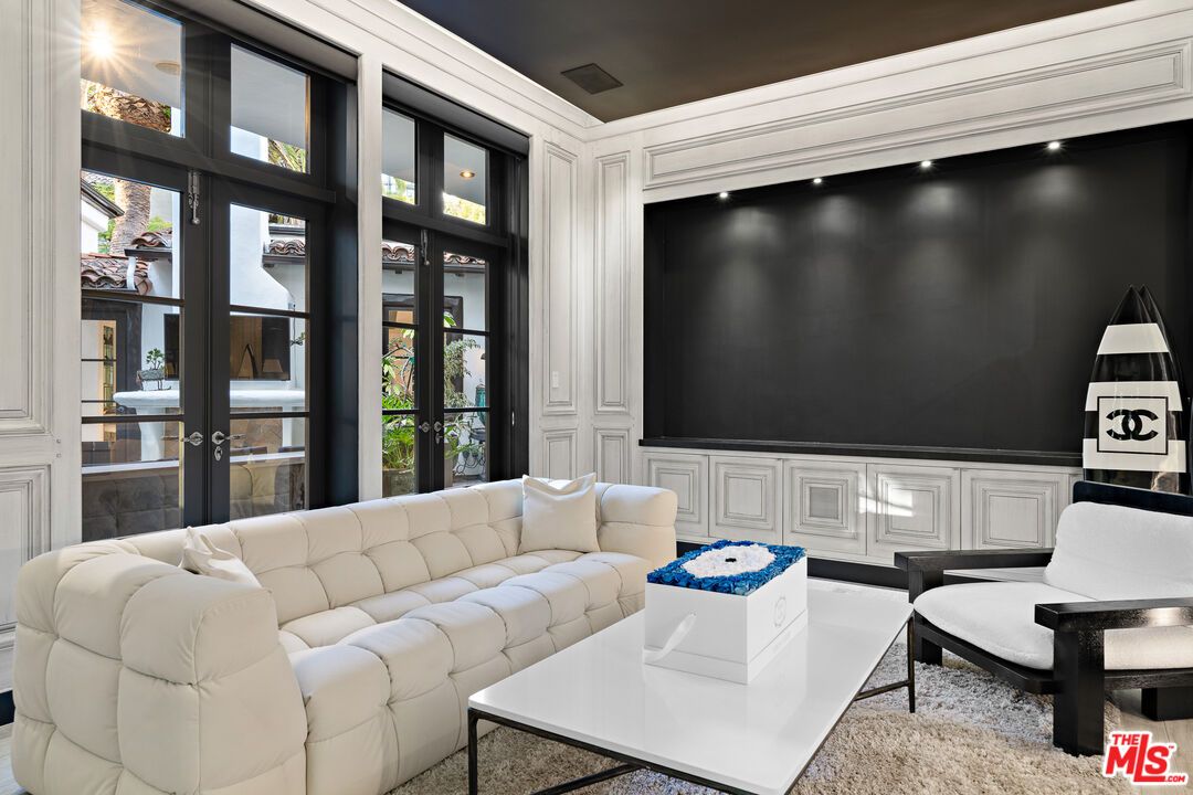 Interior, Living room