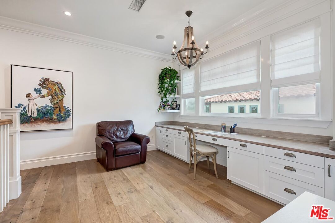 Chandelier, Home Office, Interior, Recessed Lighting, Wood Texture Flooring