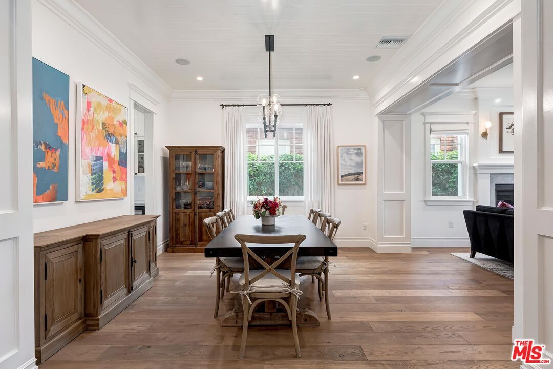 Dining room, Fireplace, Interior, Pendant Lights, Recessed Lighting, Wood Texture Flooring