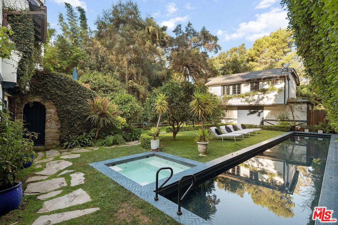 Backyard, Exterior, Pool