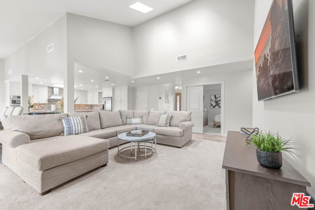 Interior, Kitchen, Living room, Recessed Lighting