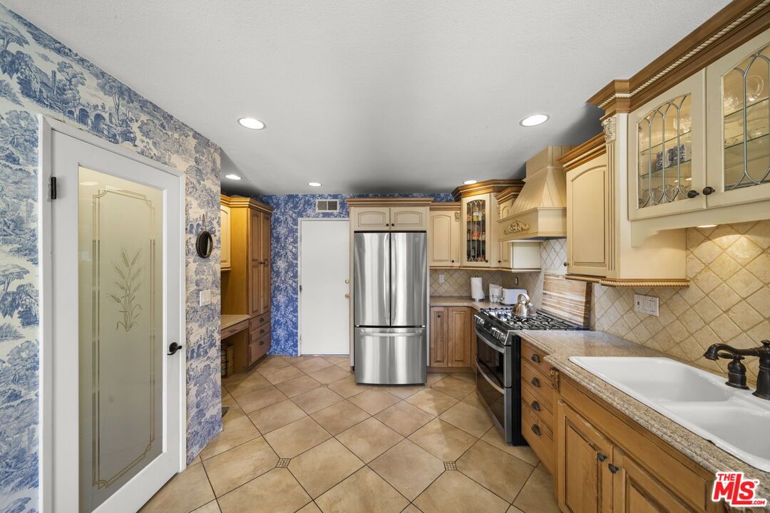 Interior, Kitchen, Recessed Lighting