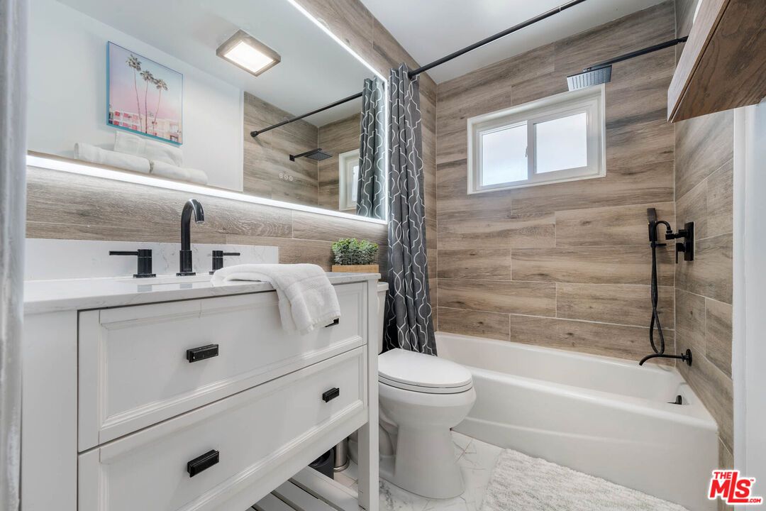 Bathroom, Interior, Marble, Wooden Walls