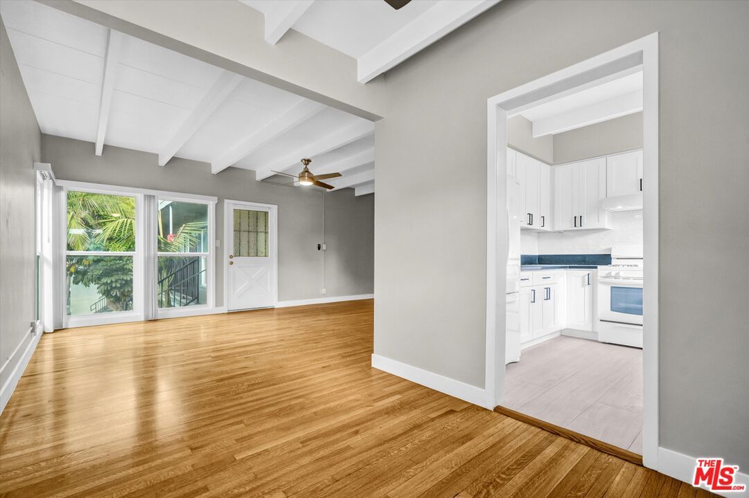 Empty room, Interior, Kitchen, Wood Texture Flooring