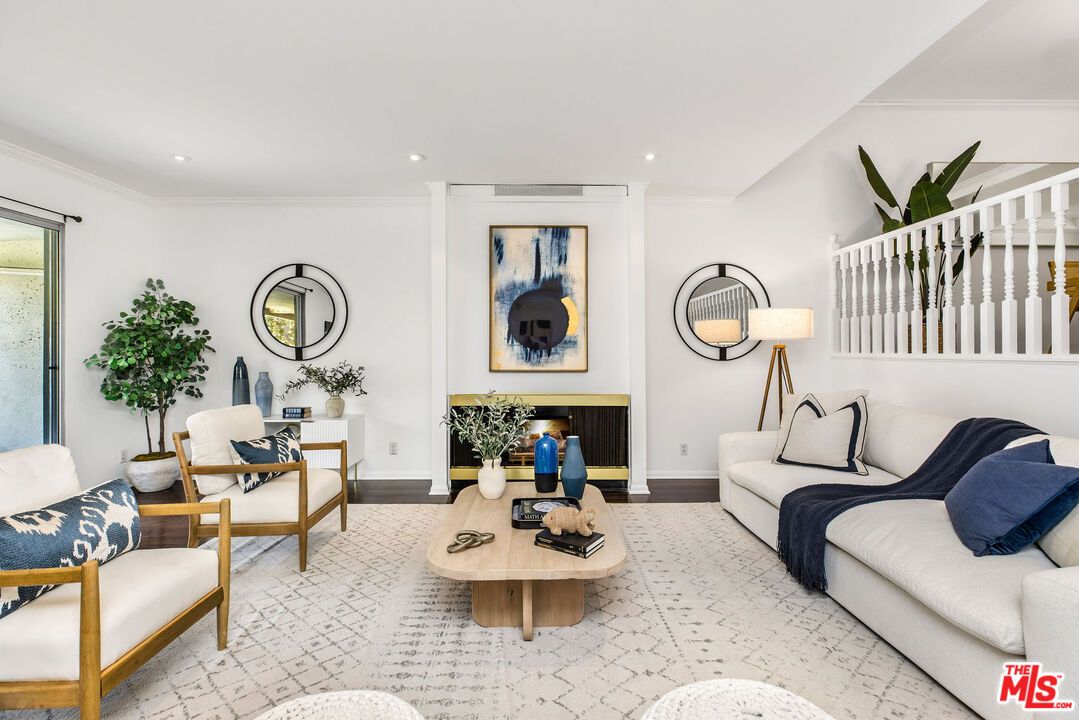 DE Listing image placeholder