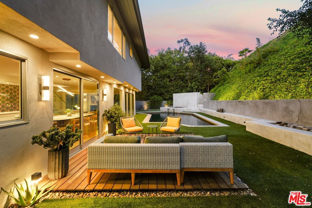 Backyard, Exterior, Pool