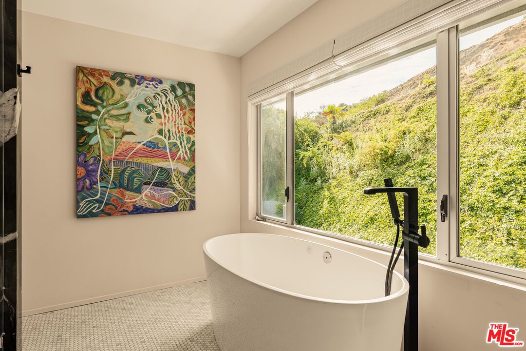 Bathroom, Free Standing Baths, Interior