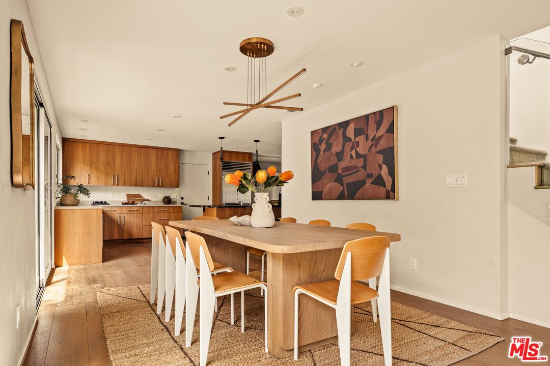 Dining room, Interior, Kitchen, Pendant Lights, Recessed Lighting, Wood Texture Flooring
