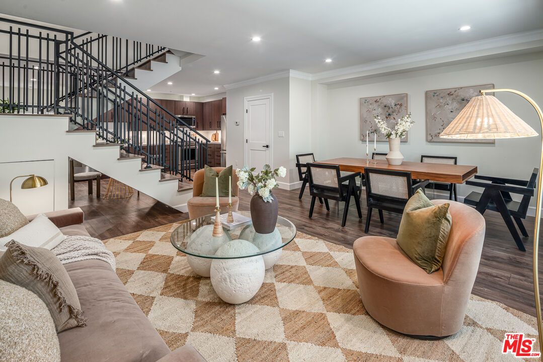 Dining room, Interior, Living room, Recessed Lighting, Wood Texture Flooring