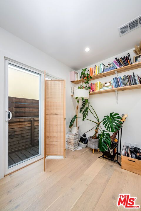 Interior, Recessed Lighting, Wood Texture Flooring, Wooden Walls