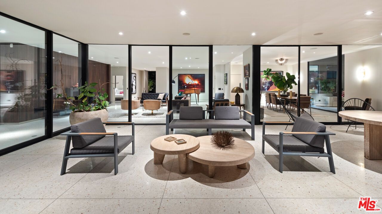 Dining room, Interior, Living room, Recessed Lighting