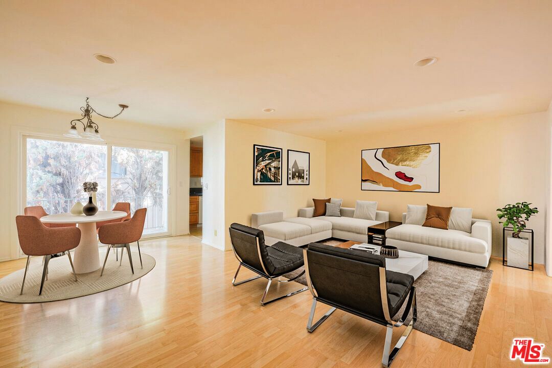 Dining room, Interior, Living room, Recessed Lighting, Wood Texture Flooring