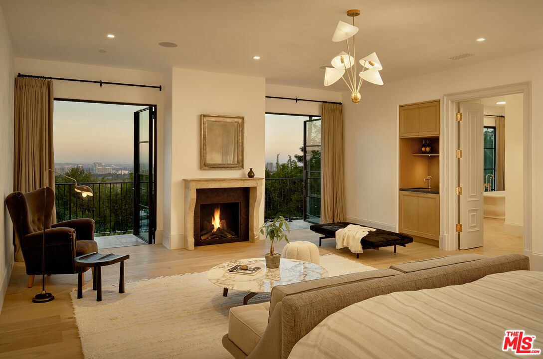 Bedroom, Fireplace, Interior, Pendant Lights, Recessed Lighting, Wood Texture Flooring