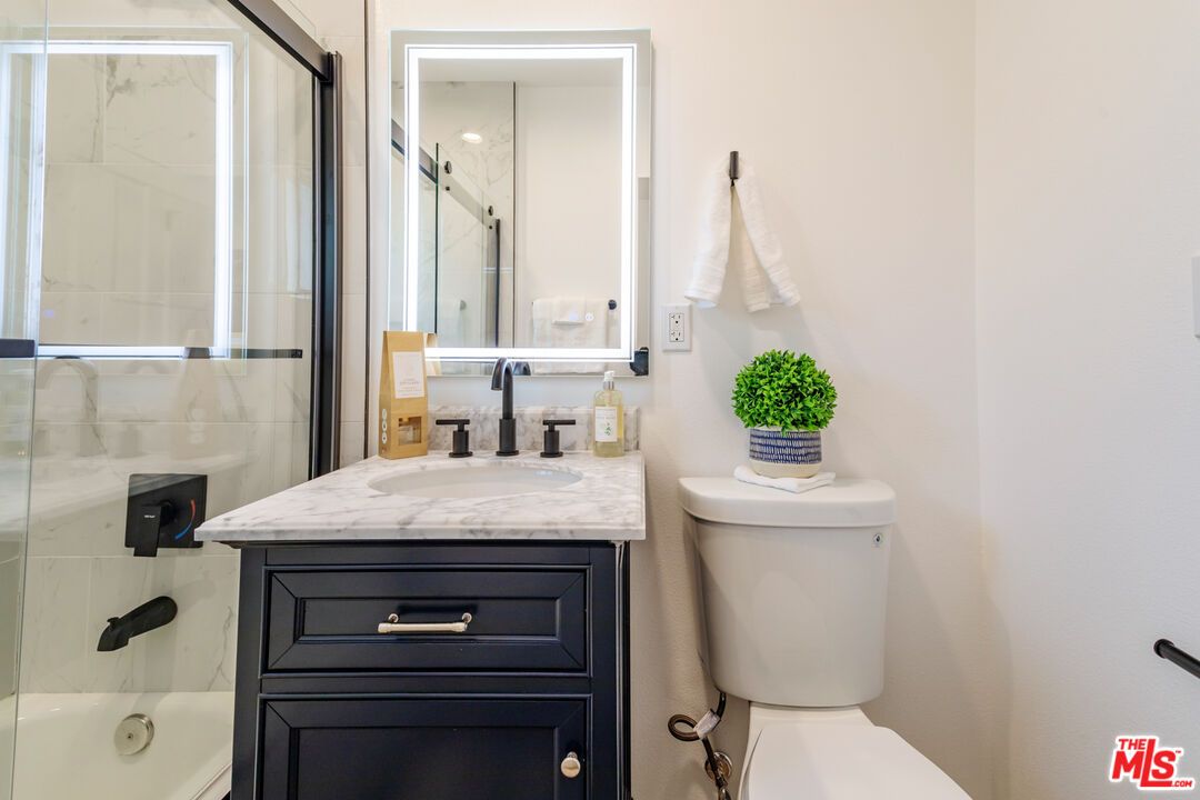 Bathroom, Interior, Marble Walls