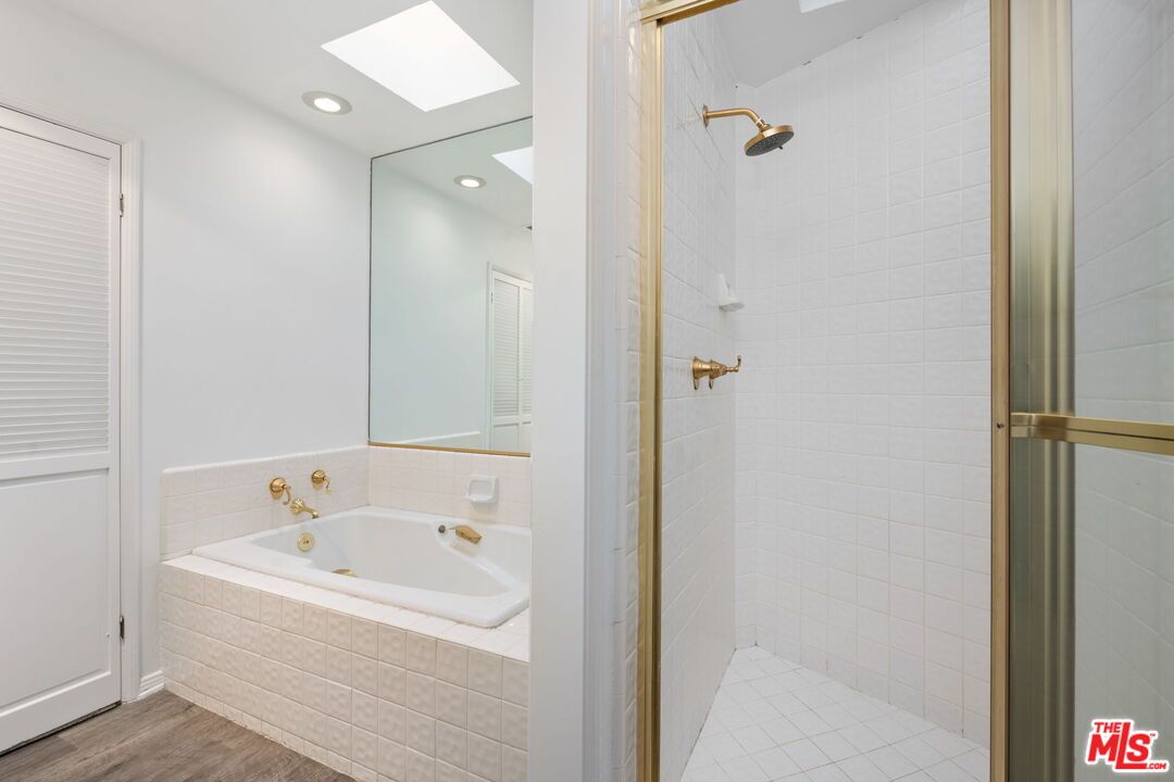 Bathroom, Interior, Recessed Lighting, Wood Texture Flooring