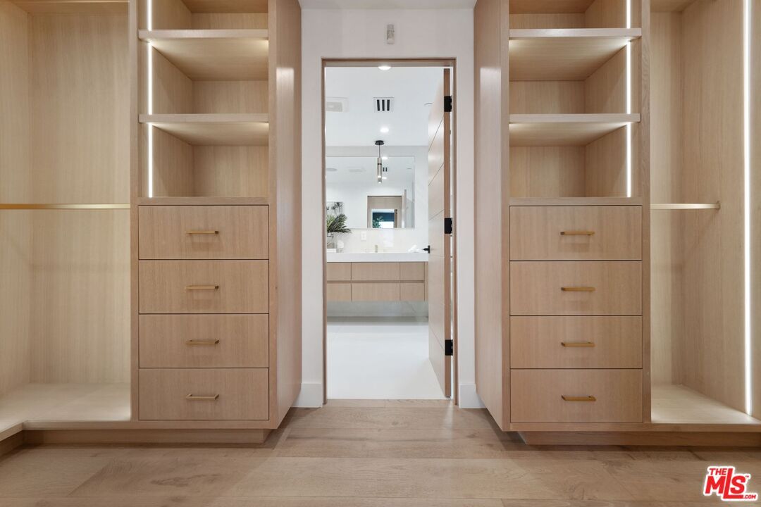 Interior, Recessed Lighting, Walk-in Closets, Wood Texture Flooring