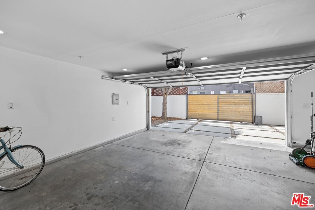Garage, Interior, Recessed Lighting