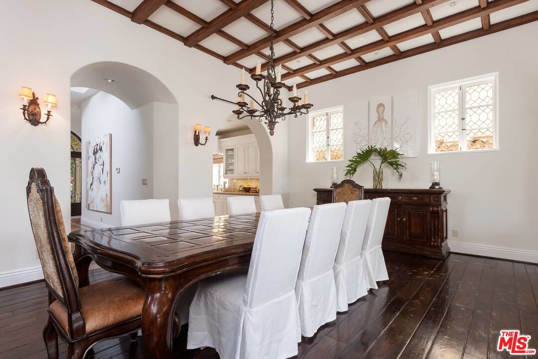 Chandelier, Dining room, Interior, Wooden Beams, Wood Texture Flooring