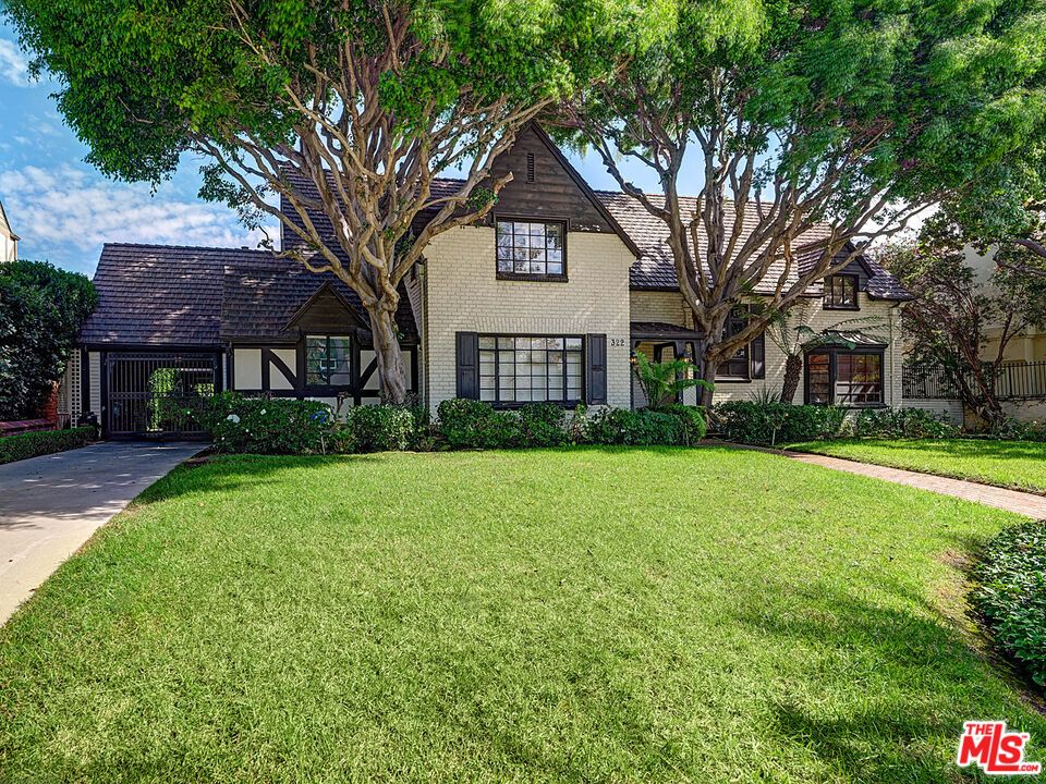 Backyard, Exterior, Facade, Brick Facade, Tudor Revival