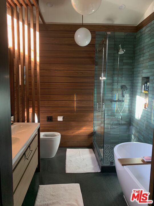 Bathroom, Free Standing Baths, Glass Shower, Interior, Pendant Lights, Wooden Walls