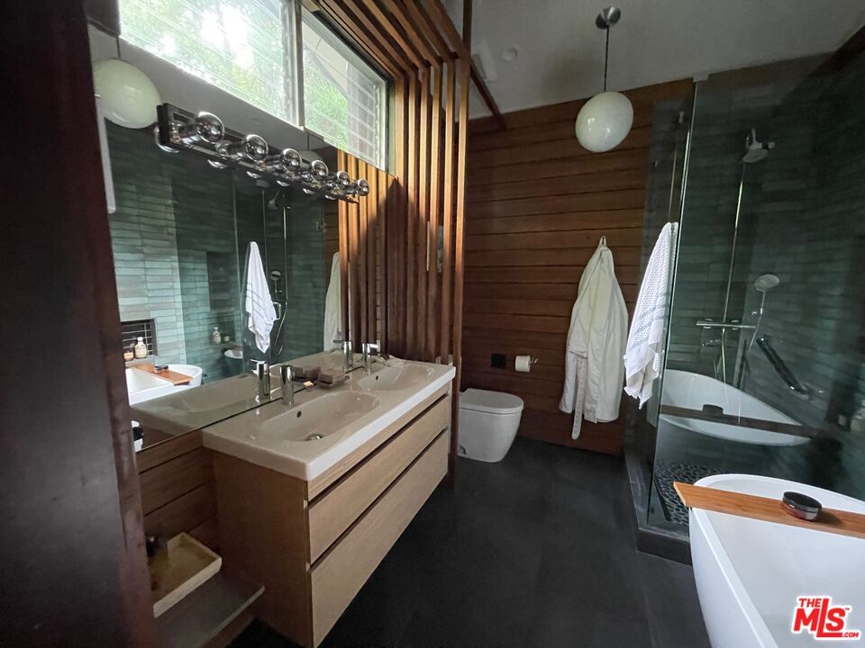 Bathroom, Interior, Pendant Lights, Wooden Walls