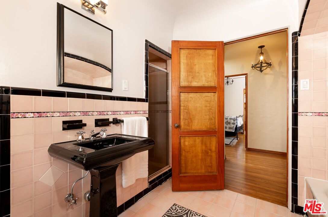 Bathroom, Interior, Wood Texture Flooring