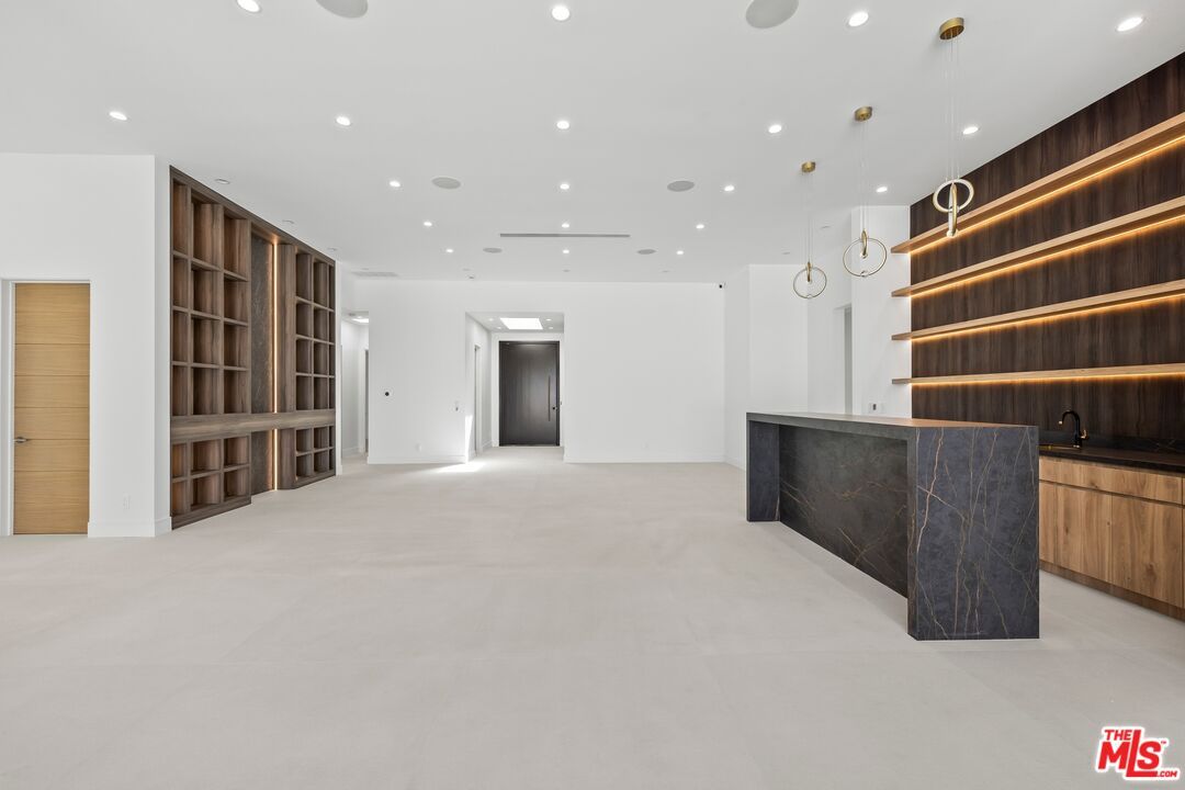 Interior, Recessed Lighting